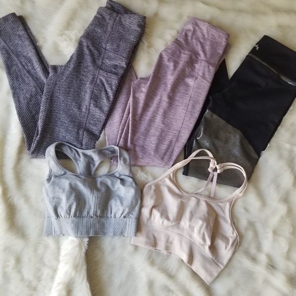 *SOLD* Leggings and Bra Bundle - Picture 1 of 2